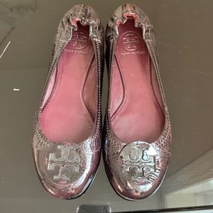Tory Burch 7.5 purple patent leather flats, very good condition